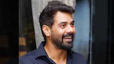 Muzammil Akhtar Shabbir Biography, Age, Height, Wife, Net Worth, Family